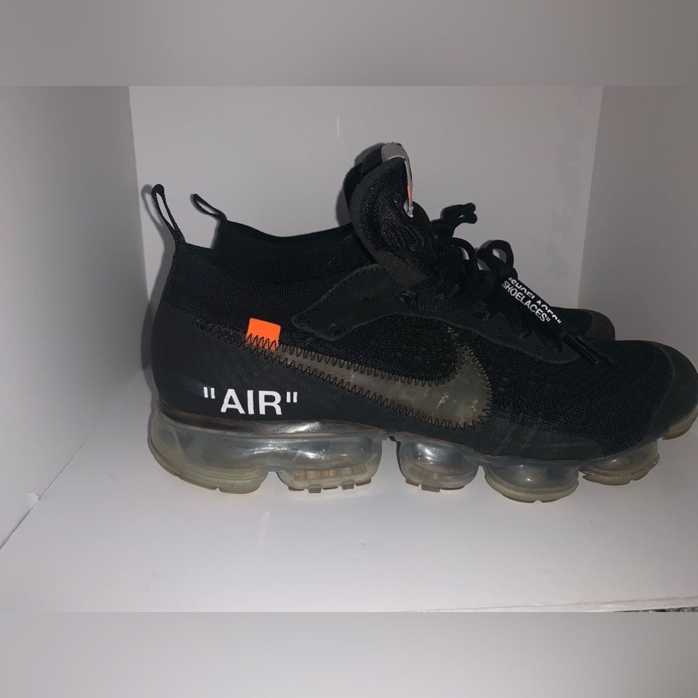 Off white vapor maxes